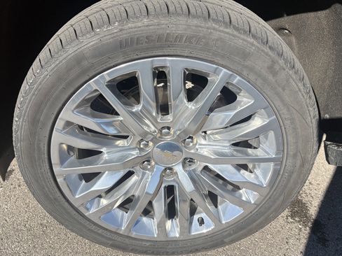 Used 2023 Chevrolet Tahoe High Country image 12