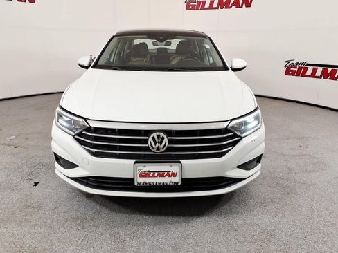 Used 2019 Volkswagen Jetta SEL Premium FWD image 2