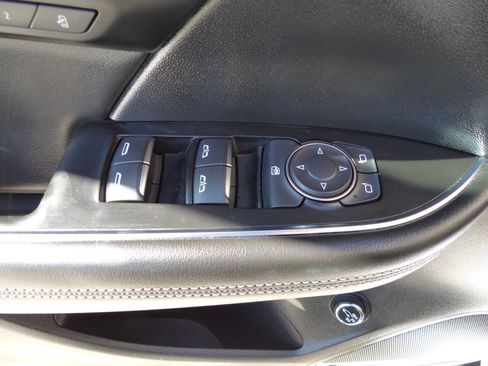 Used 2025 Buick Envision Avenir AWD/4WD image 21