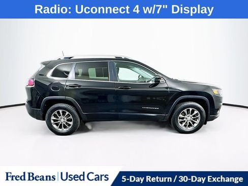 Used 2019 Jeep Cherokee Latitude Plus w/ Cold Weather Group AWD/4WD image 11