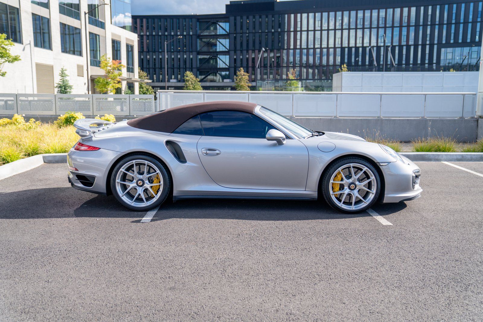 Used 2014 Porsche 911 Turbo S AWD/4WD image 8