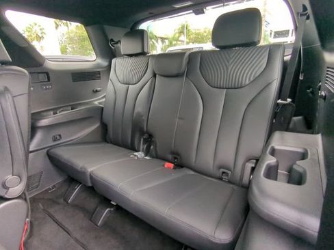 Used 2024 Hyundai Palisade Calligraphy FWD image 16