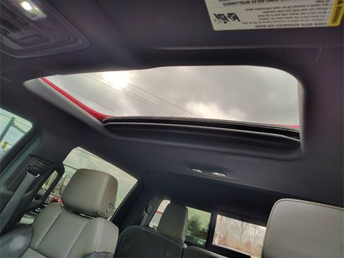 Used 2022 Chevrolet Silverado 1500 ZR2 w/ Technology Package image 4