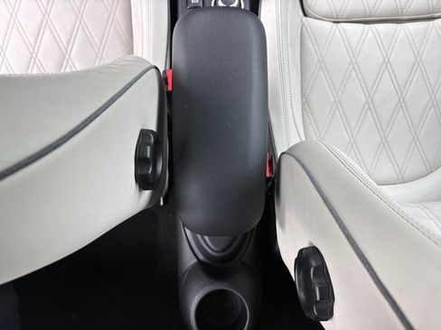 Used 2020 MINI Cooper SE w/ 8.8" Touchscreen Nav Package FWD image 10