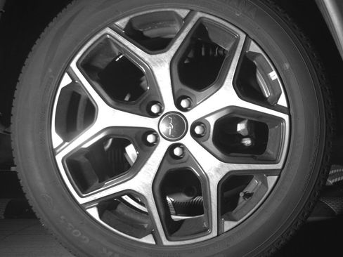 Used 2025 Jeep Compass Limited image 15