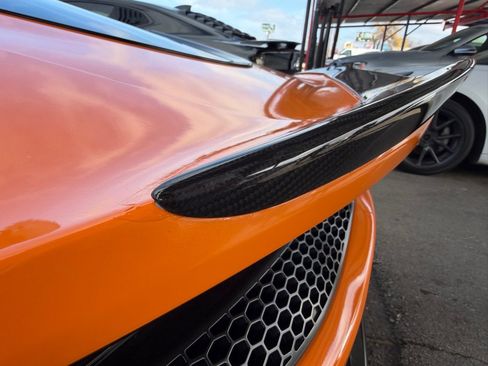 Used 2020 McLaren GT RWD image 19