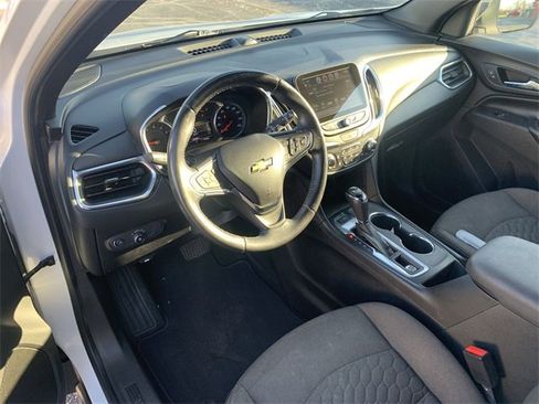 Used 2018 Chevrolet Equinox LT image 10