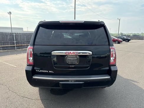 Used 2016 GMC Yukon XL Denali w/ Open Road Package AWD/4WD image 4