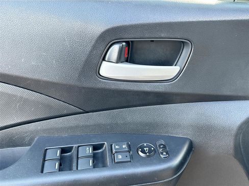 Used 2016 Honda CR-V SE image 18