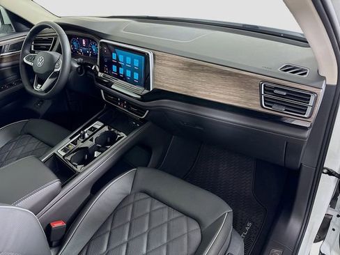 New 2026 Volkswagen Atlas SEL Premium R-Line AWD/4WD image 33