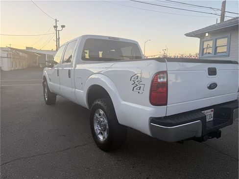 Used 2015 Ford F250 XLT image 5