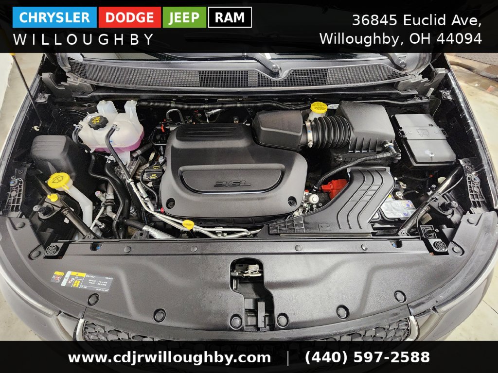 Used 2026 Chrysler Pacifica Select FWD image 35