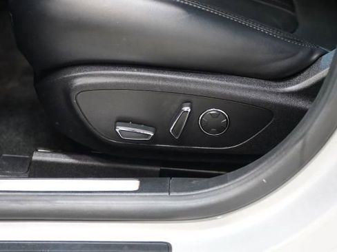 Used 2017 Lincoln MKZ Select w/ Climate Package FWD image 31