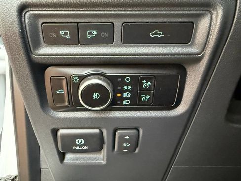 Used 2023 Ford F150 Lariat w/ FX4 Off-Road Package AWD/4WD image 23