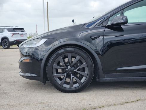 Used 2024 Tesla Model X AWD/4WD image 9
