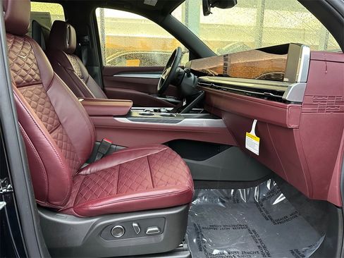 New 2026 Cadillac Escalade Sport w/ Touring Package image 10