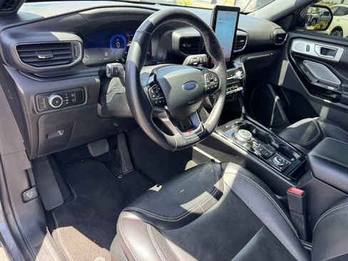 Used 2023 Ford Explorer ST w/ Equipment Group 401A AWD/4WD image 13