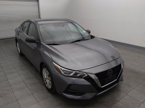Used 2020 Nissan Sentra S FWD image 13