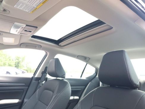 New 2026 Nissan Altima 2.5 SV w/ SV Premium Package FWD image 19