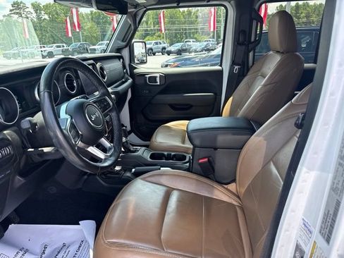 Used 2021 Jeep Wrangler Unlimited Sahara w/ Cold Weather Group AWD/4WD image 5