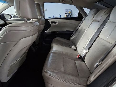 Used 2013 Toyota Avalon Limited FWD image 17