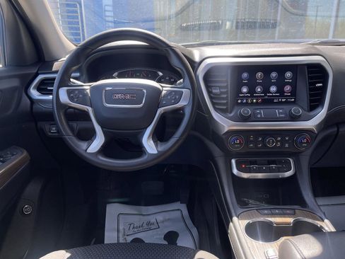 Used 2023 GMC Acadia SLE w/ Driver Convenience Package FWD image 17
