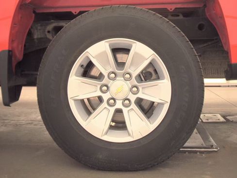 Used 2019 Chevrolet Silverado 1500 LT w/ All-Star Edition image 12