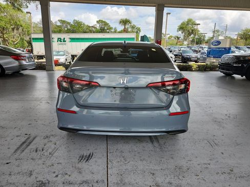Used 2024 Honda Civic Touring image 4