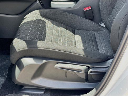Certified 2026 Honda HR-V LX image 21