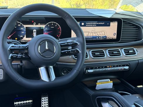 New 2025 Mercedes-Benz GLS 450 4MATIC image 30