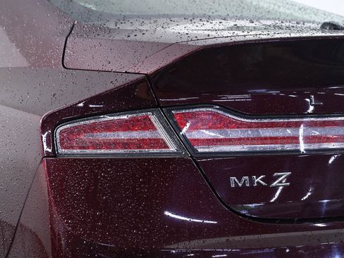Used 2018 Lincoln MKZ Reserve w/ Climate Package AWD/4WD image 7