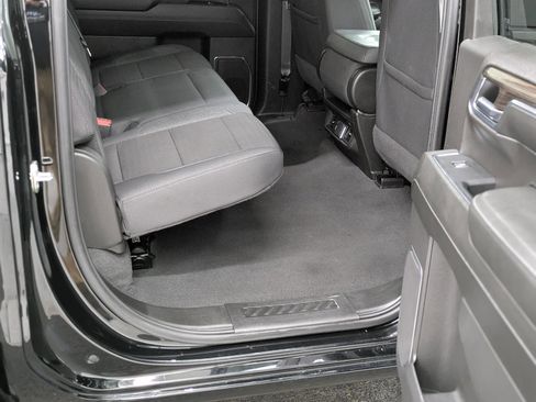 Used 2024 Chevrolet Silverado 1500 LT image 20