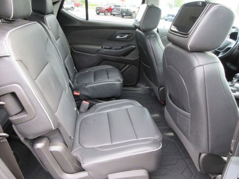 Used 2021 Chevrolet Traverse High Country w/ LPO, Floor Liner Package image 22