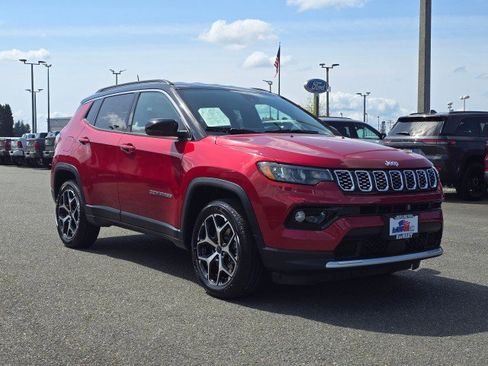 Used 2025 Jeep Compass Limited AWD/4WD image 1