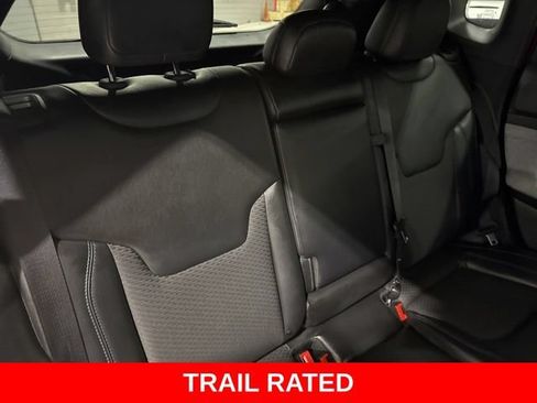 Used 2023 Jeep Compass Latitude w/ Convenience Group AWD/4WD image 22
