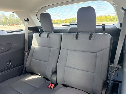 Used 2025 Ford Explorer Active image 31