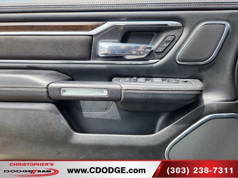 Used 2022 RAM 1500 Laramie AWD/4WD image 16