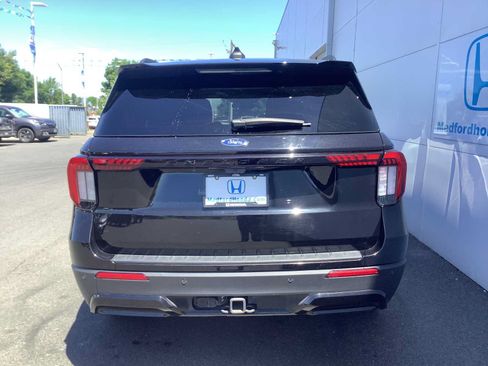 Used 2025 Ford Explorer ST-Line AWD/4WD image 5