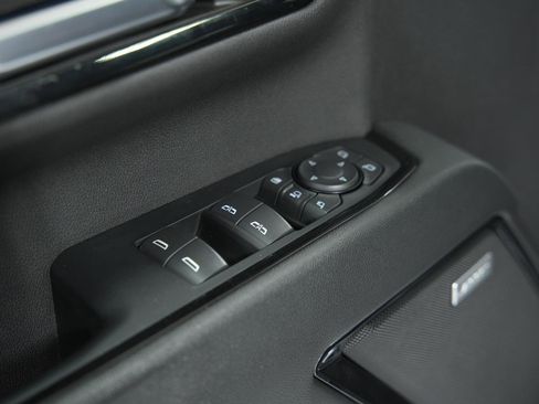 Used 2024 GMC Sierra 2500 AT4 w/ AT4 Premium Plus Package image 27