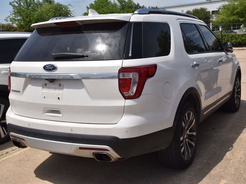 Used 2017 Ford Explorer Platinum AWD/4WD image 5