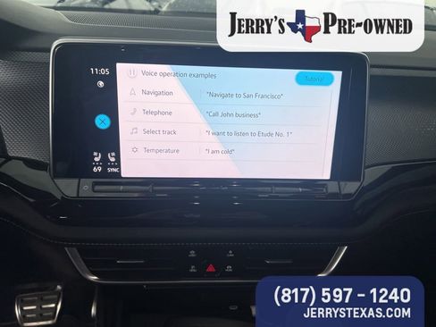 Used 2024 Volkswagen Atlas Cross Sport SEL Premium R-Line AWD/4WD image 11