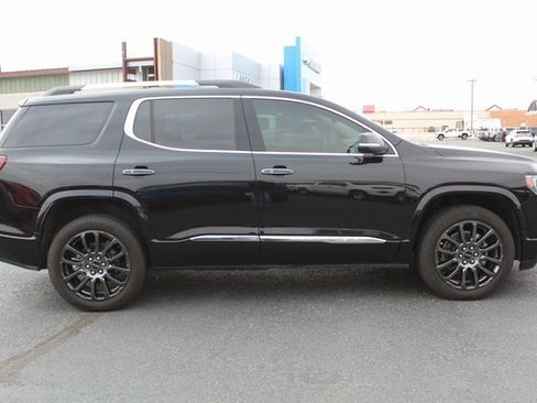 Used 2023 GMC Acadia Denali w/ Black Diamond Edition image 2