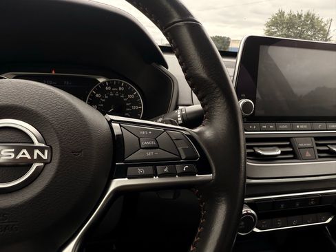 Used 2023 Nissan Altima 2.5 SR image 26