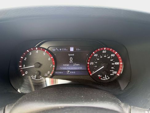 Used 2022 Nissan Frontier Pro-X RWD image 11