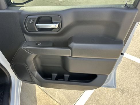 Used 2025 GMC Sierra 1500 Pro w/ Pro Value Package image 18