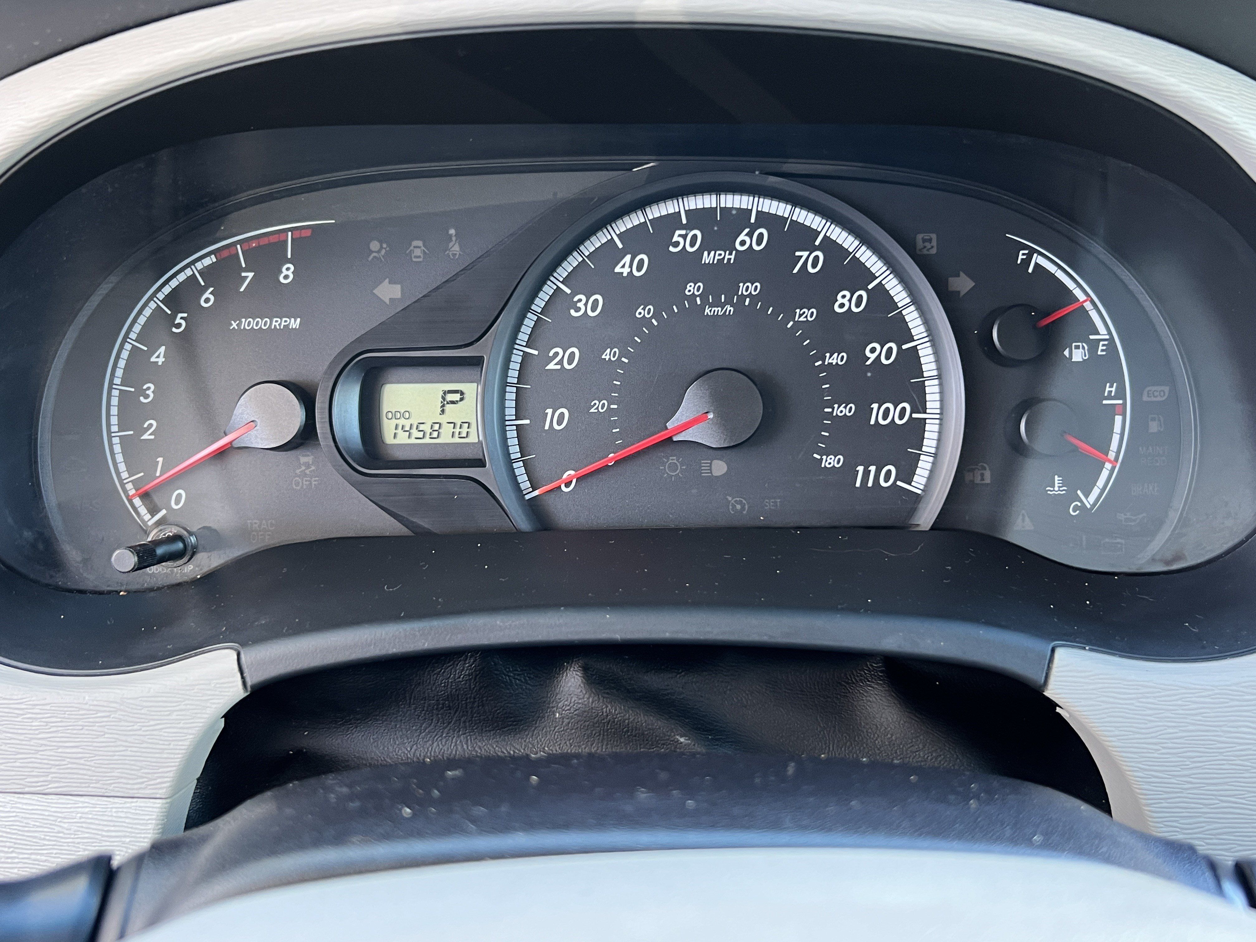 Used 2014 Toyota Sienna LE FWD image 24
