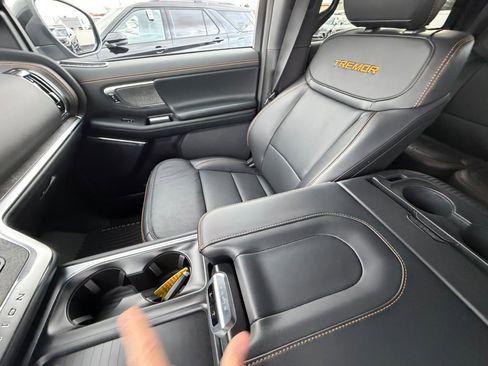 New 2026 Ford Expedition Tremor image 24