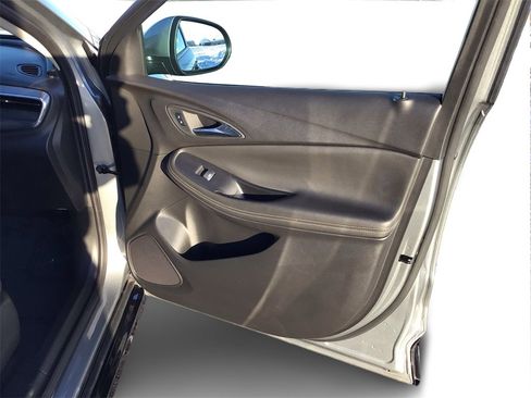 Used 2024 Buick Encore GX Sport Touring image 21