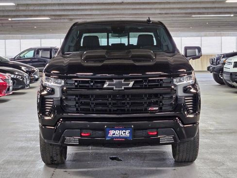 Used 2024 Chevrolet Silverado 1500 LT Trail Boss w/ LT Trail Boss Premium Package image 2