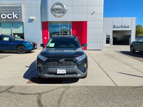 Used 2021 Toyota RAV4 XLE Premium AWD/4WD image 2